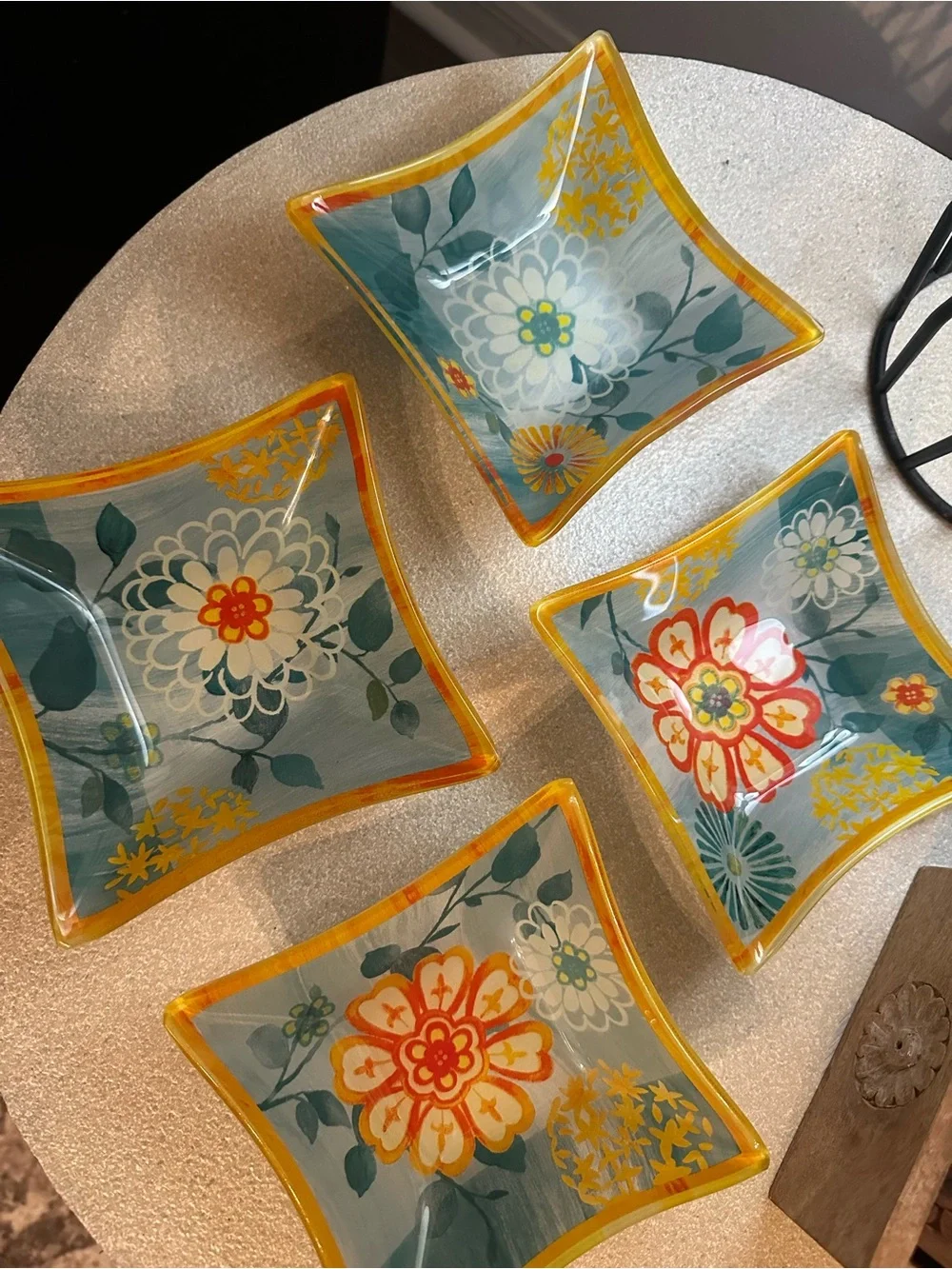 Prima Design Set of 4 Small Square Glass Curved Plate Bowls Bright Flowers 5